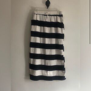 Black and White Midi Pencil Skirt Casual Wear